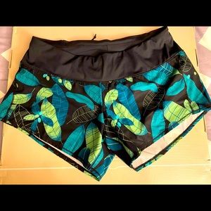 Oiselle Roga Shorts